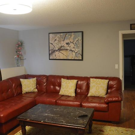 Aasra Home Kelowna Buitenkant foto